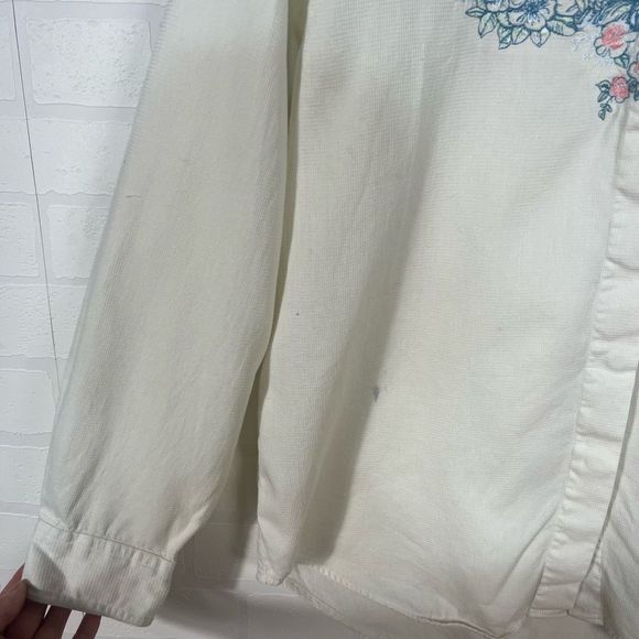 Disney Store Button Down Shirt Womens Size L Off White Pooh Embroidered - Picture 4 of 16